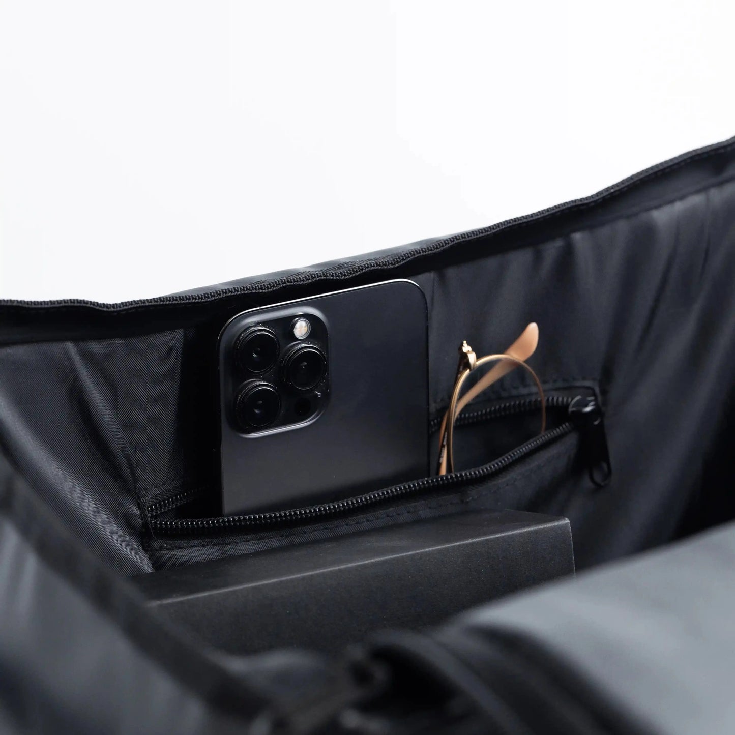 Wheeled Versatile Tote Bag
